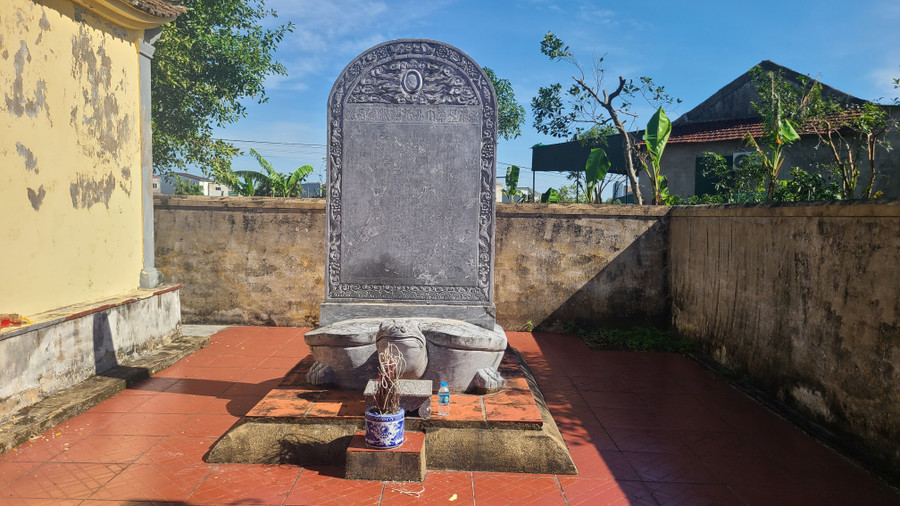 nguyen-hoanh-tu-hoang-giap-tiet-nghia-giua-thoi-binh-dao-3.jpg
