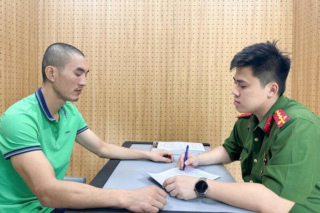 Bắt tạm giam cựu cán bộ ngân hàng lừa đảo gần 8 tỉ đồng ở Sơn La