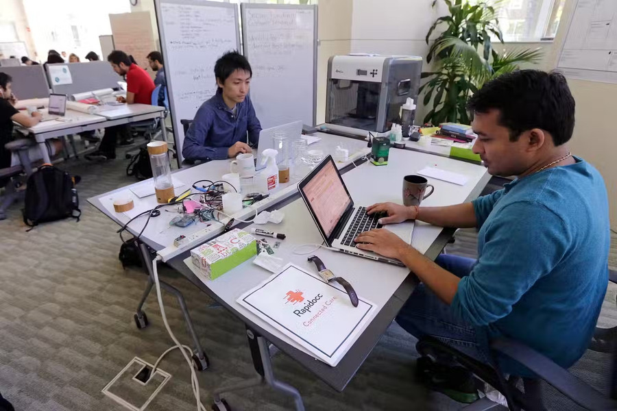 Mỹ tăng phí thị thực H-1B.