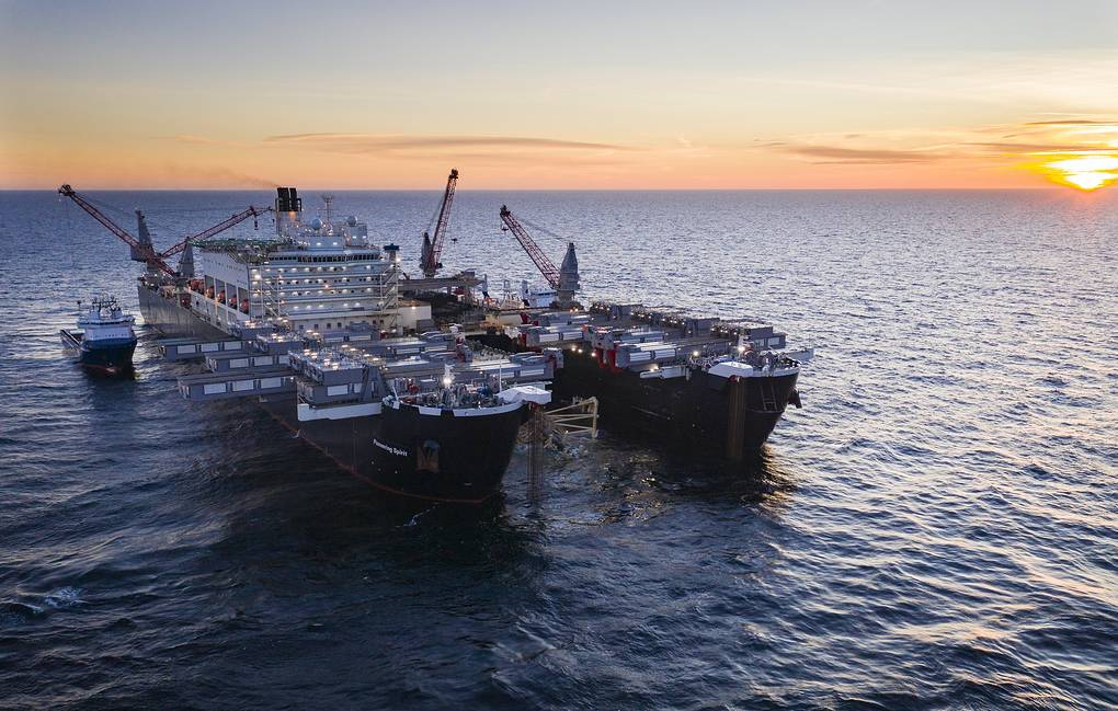 Lắp đặt đường ống Nord Stream 2. Ảnh: Nord Stream 2