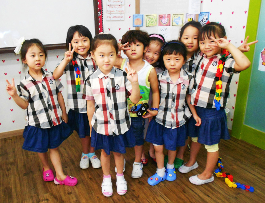 Chính phủ Hàn Quốc hạn chế học tiếng Anh từ tuổi mẫu giáo.