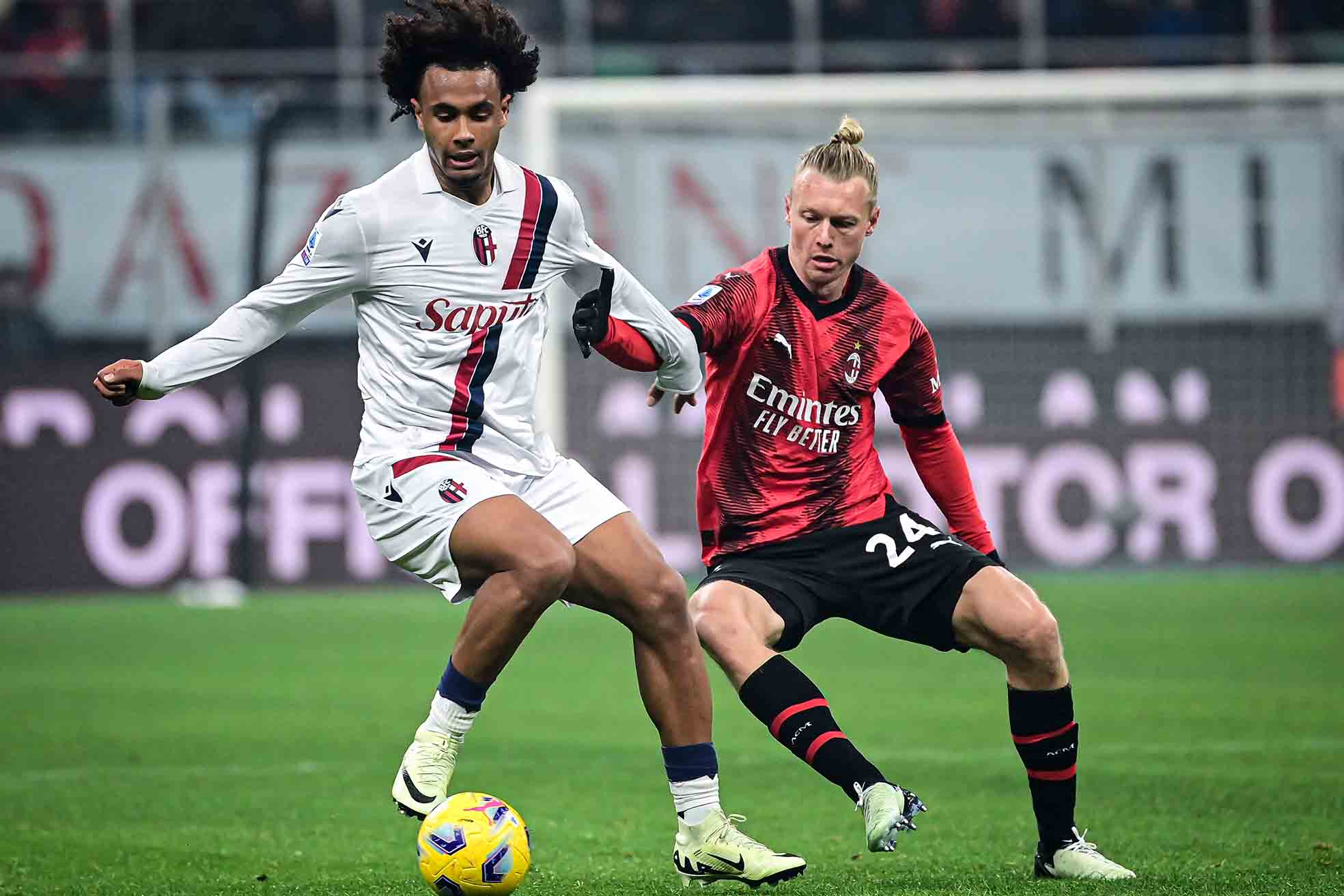 Nếu lấy lại phong độ trong màu áo Bologna, Zirkzee sẽ rất hữu dụng với Crystal Palace. Ảnh: AFP