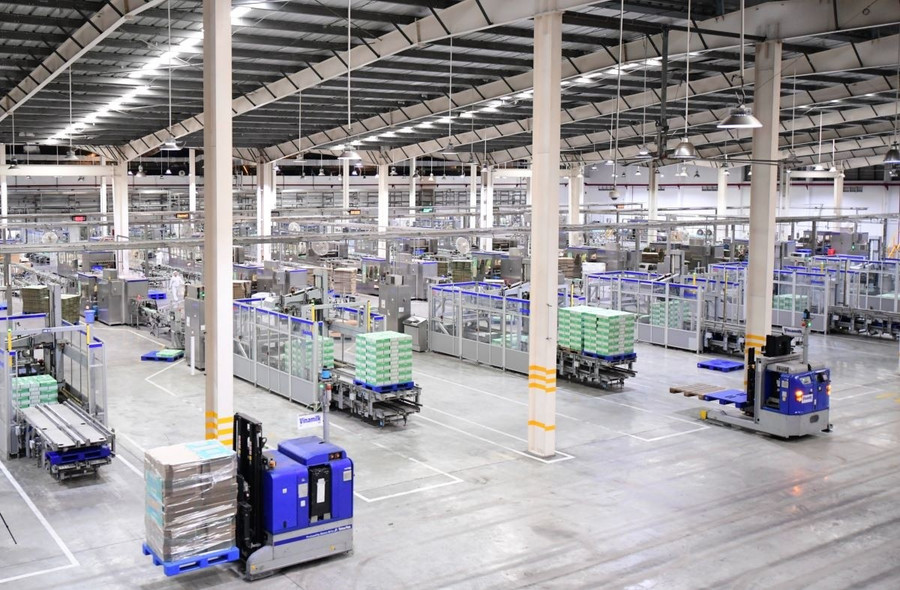 Vinamilk đã khánh thành hai “siêu nhà máy” hiện đại bậc nhất khu vực vào năm 2013 – cột mốc quan trọng đưa ngành sữa Việt Nam vươn tầm thế giới, khẳng định năng lực sản xuất và tiêu chuẩn công nghệ quốc tế
