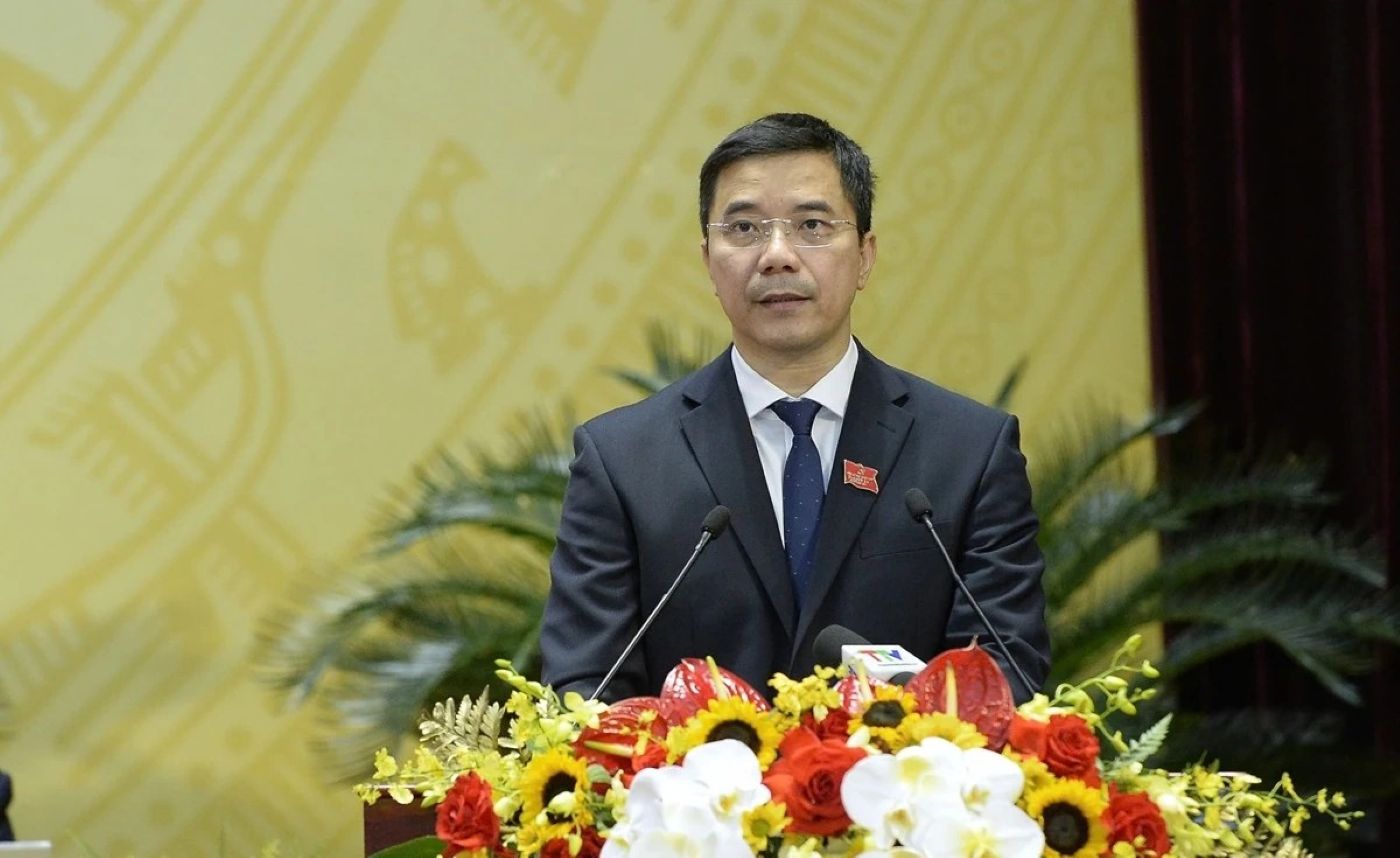 Phó Bí thư Thường trực Tỉnh ủy Thanh Hóa - ông Nguyễn Hồng Phong báo cáo tại Đại hội. Ảnh: Xuân Hùng