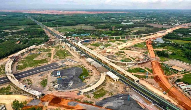 Chạy đua hoàn thiện hạ tầng kết nối sân bay Long Thành