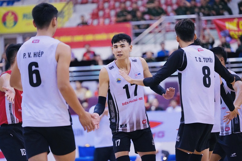 Nhiều cầu thủ nam Việt Nam đã thi đấu tốt tại Giải vô địch quốc gia 2025 để sẽ là nòng cốt tham dự SEA Games 33. Ảnh: VFV