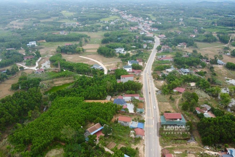 Dự án đường nối quốc lộ 37 với tỉnh lộ 269B hiện đã hoàn thiện. Ảnh: Đặng Vũ.
