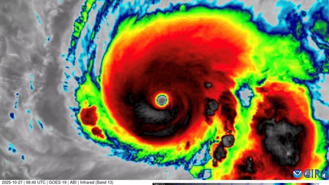 Melissa thành siêu bão mạnh nhất hành tinh năm 2025, đổ bộ sáng nay