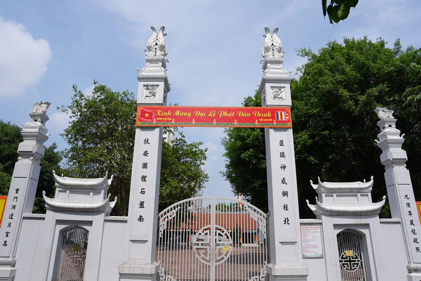 Cụm di tích kiến trúc - nghệ thuật đền Hai Bà Trưng, đình Đồng Nhân và chùa Viên Minh. Ảnh: Vũ Linh