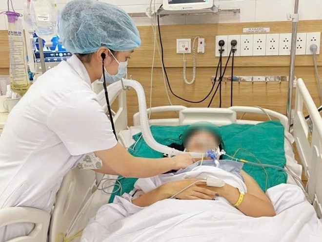 Ngộ độc botulinum từ tiêm làm đẹp