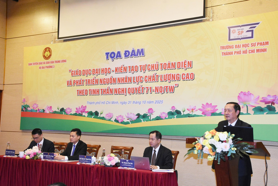 Ông Huỳnh Thành Đạt, Phó Trưởng Ban Tuyên giáo và Dân vận Trung ương phát biểu tại tọa đàm “Giáo dục đại học - Kiến tạo tự chủ toàn diện và phát triển nguồn nhân lực chất lượng cao theo tinh thần Nghị quyết 71-NQ/TW”. Ảnh: HCMUE. 2552f1ef4197cdc99486.jpg