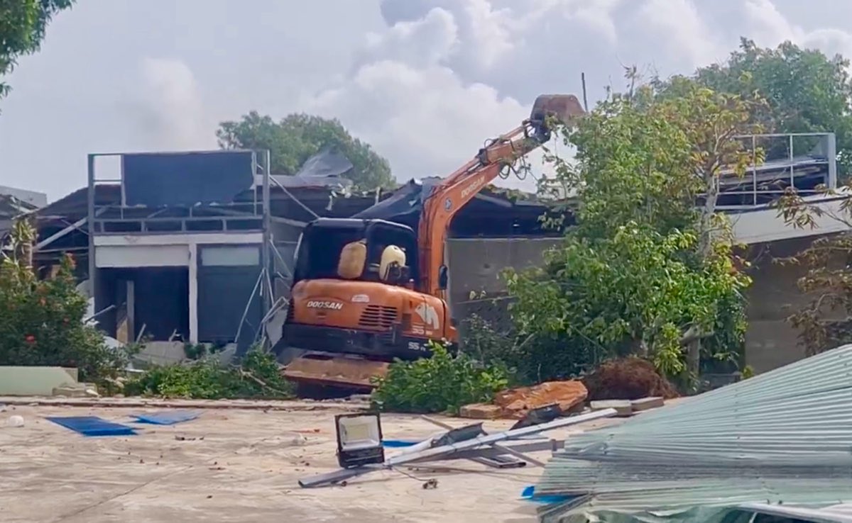 Khôi phục lại hiện trạng ban đầu của đất bị chiếm trái phép. Ảnh: Phạm Duy