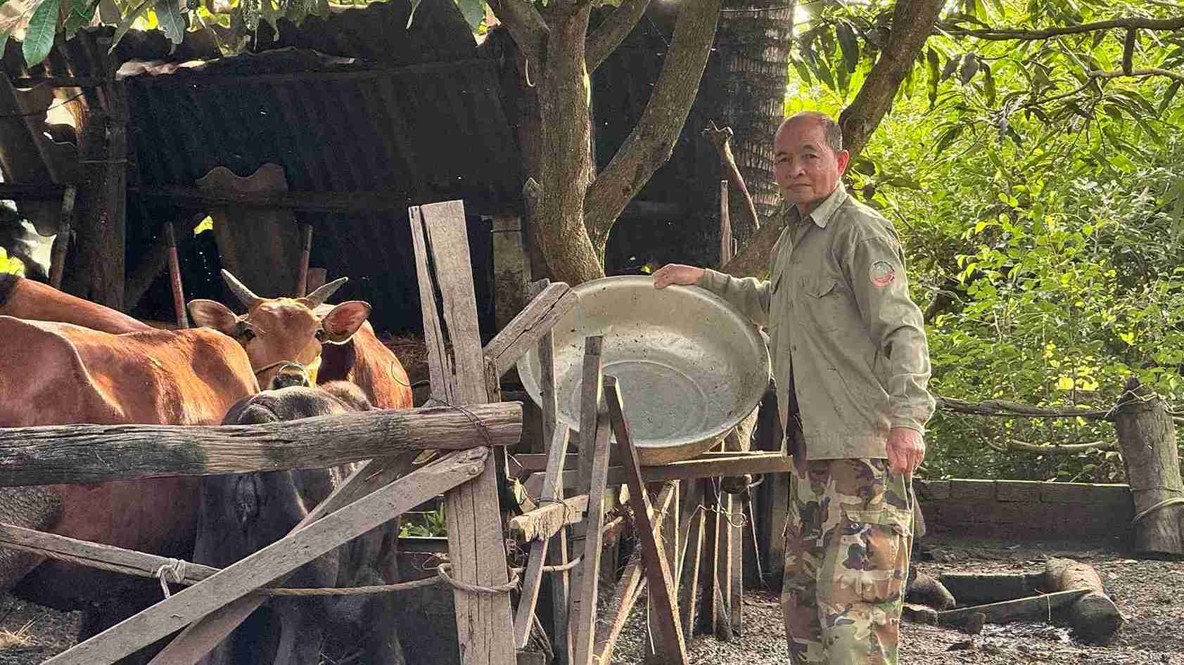 Ông Nguyễn Hồng Phong là người uy tín tại thôn 13 thuộc xã Ea Wer. Ảnh: Bảo Lâm