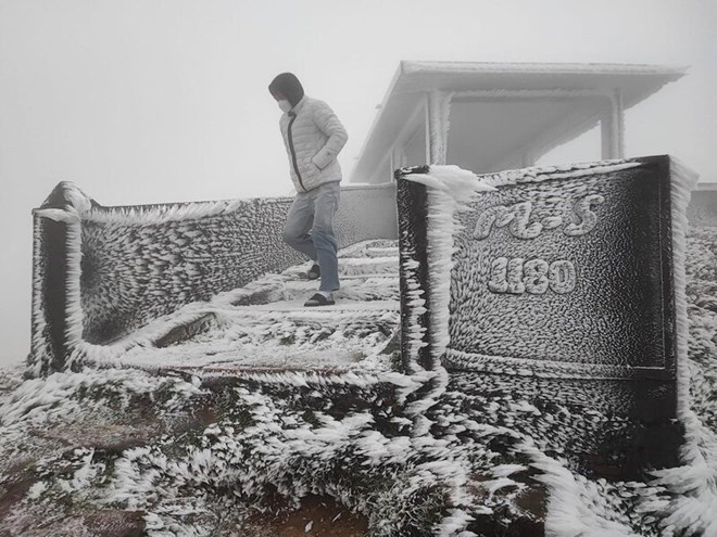 Miền Bắc có nơi xuống chỉ còn 3 độ C, lạnh nhất từ đầu đông