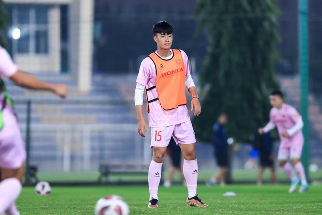 Tiền vệ Văn Trường phải phẫu thuật, lỡ hẹn SEA Games 33