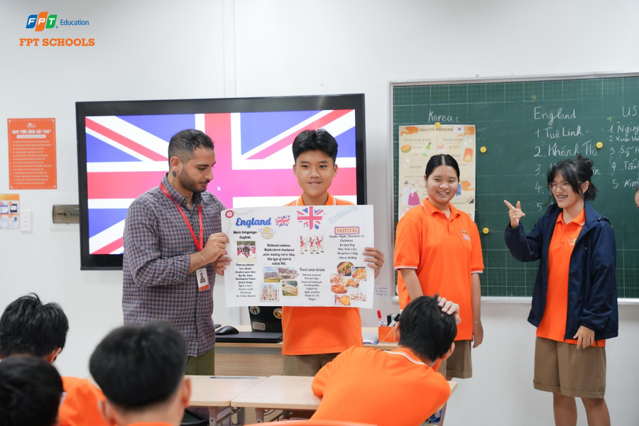 Giao lưu giúp học sinh nâng cao kỹ năng tiếng Anh. 2.jpg