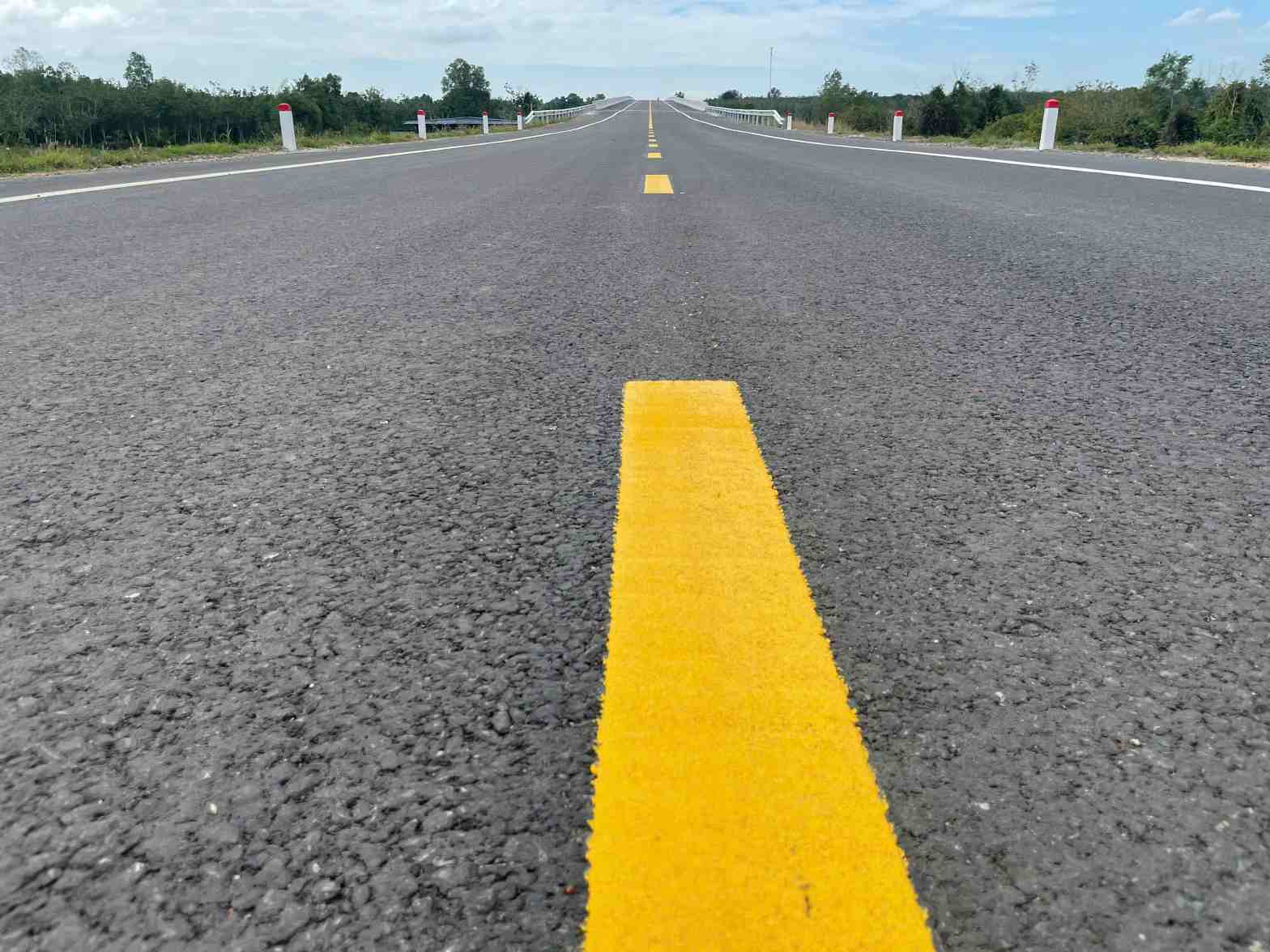 Đường dẫn phía Bình Dương đã xây dựng hoàn thành. Ảnh: Đình Trọng