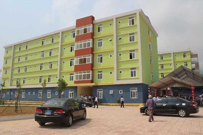 Khu nhà ở cho công nhân thuê của Tổng Công ty Khoáng sản và Thương mại Hà Tĩnh ở Khu Kinh tế Vũng Áng cũng rất hiện đại. Ảnh: Trần Tuấn.