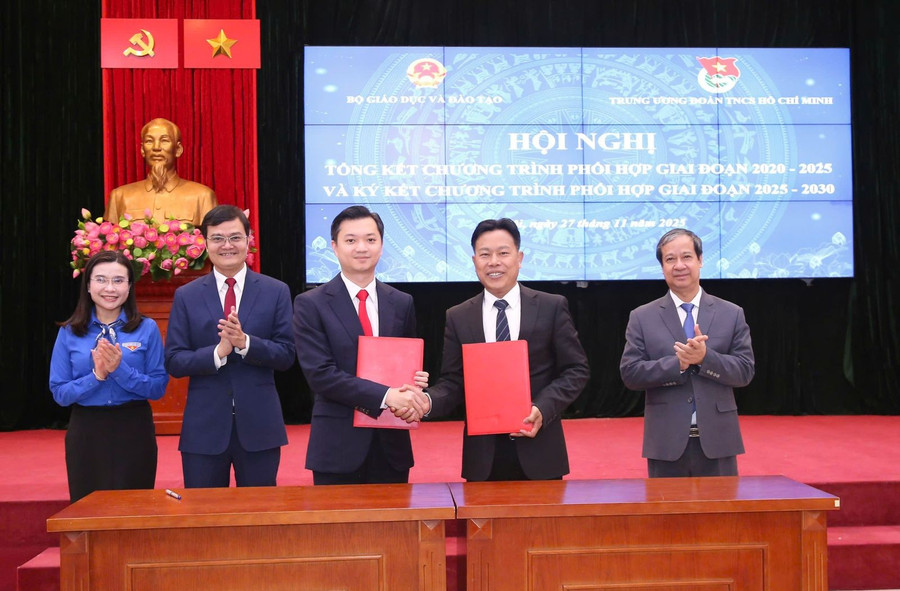 Bộ GD&ĐT và Trung ương Đoàn TNCS Hồ Chí Minh ký kết Chương trình phối hợp giai đoạn 2025 - 2030. 3.jpg
