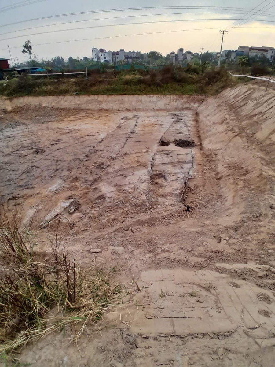 Hai chiếc thuyền cổ được phát hiện vào tháng 11/2024. thuyen-co-luy-lau-1.jpg