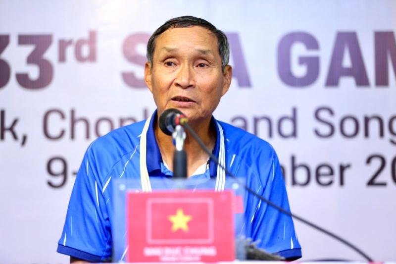 Huấn luyện viên Mai Đức Chung hài lòng với màn trình diễn của tuyển nữ Việt Nam. Ảnh: VFF