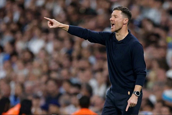 Xabi Alonso đứng trước ranh giới mong manh tại Real Madrid