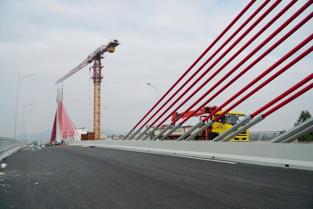 Dự án đã cơ bản hoàn thiện, sẵn sàng cho ngày thông xe kỹ thuật. Ảnh: Quách Du