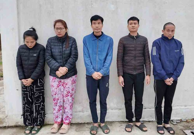 Phá đường dây buôn bán thuốc lá giả sản xuất tại Campuchia