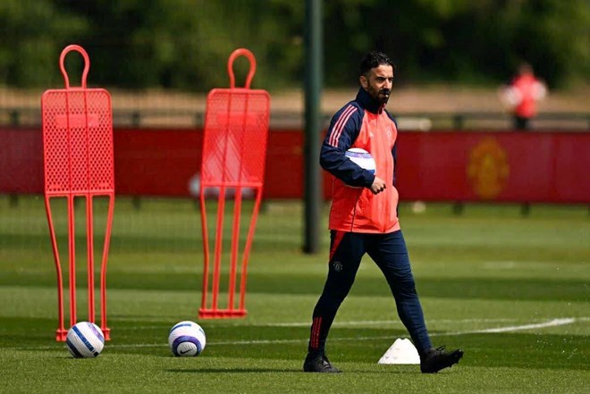 Amorim than phiền Man United thiếu sự mạch lạc trong lối chơi