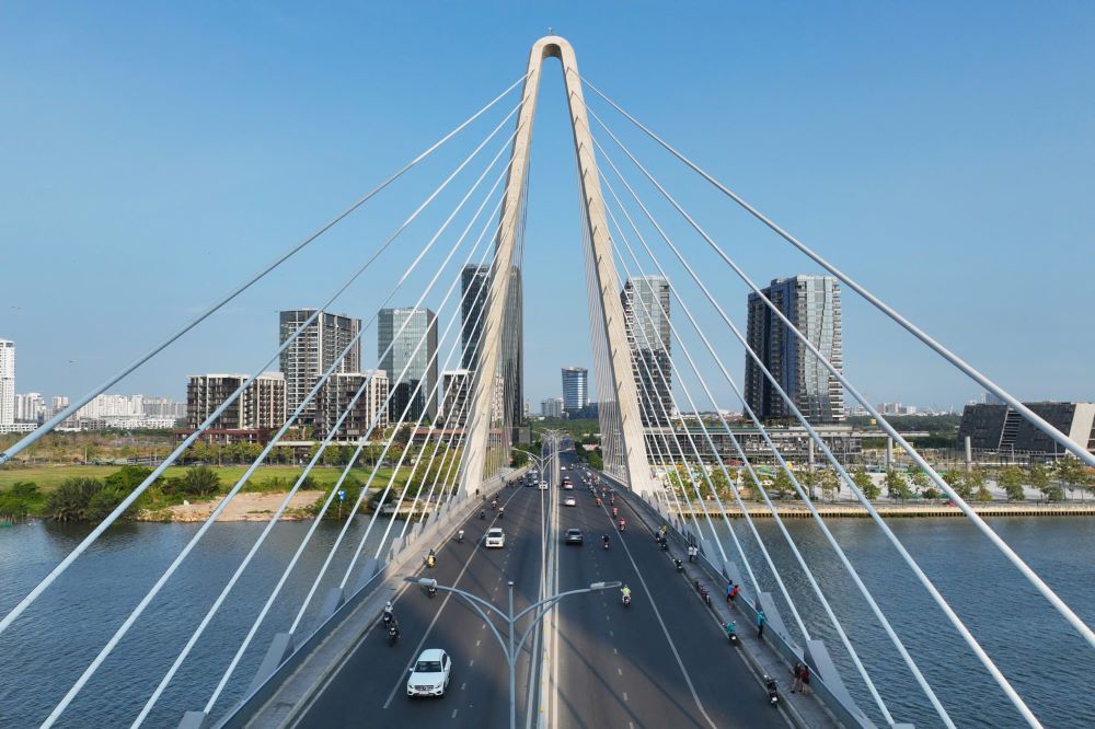 Cầu Ba Son được đưa vào sử dụng giúp giảm áp lực giao thông từ Thủ Thiêm vào trung tâm Quận 1 trước đây. Ảnh: Anh Tú