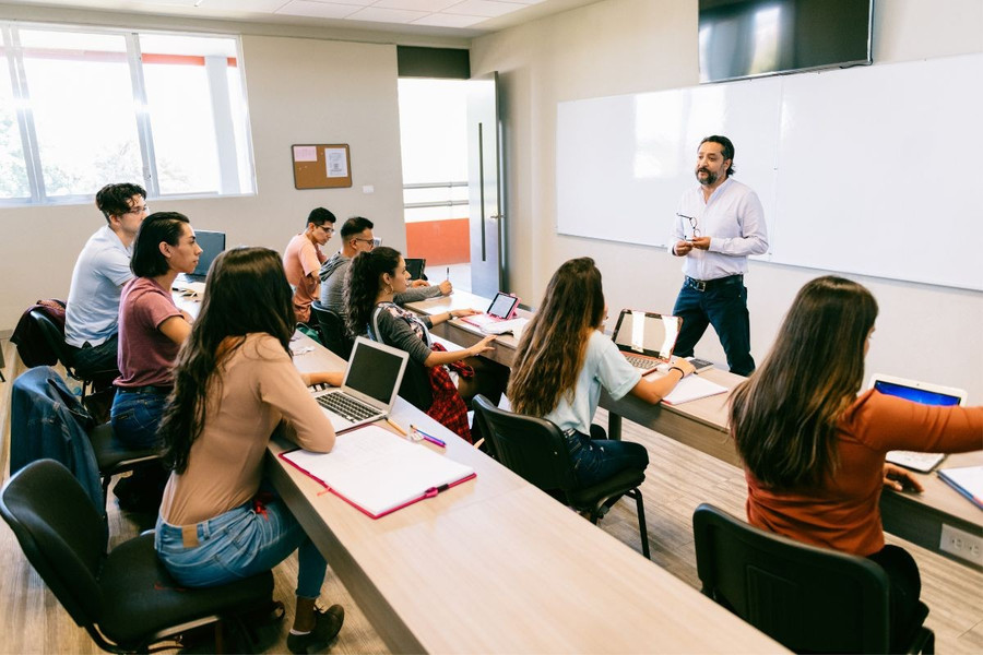 Lương thấp khiến ngành kỹ thuật mất dần sức hút tại Singapore.