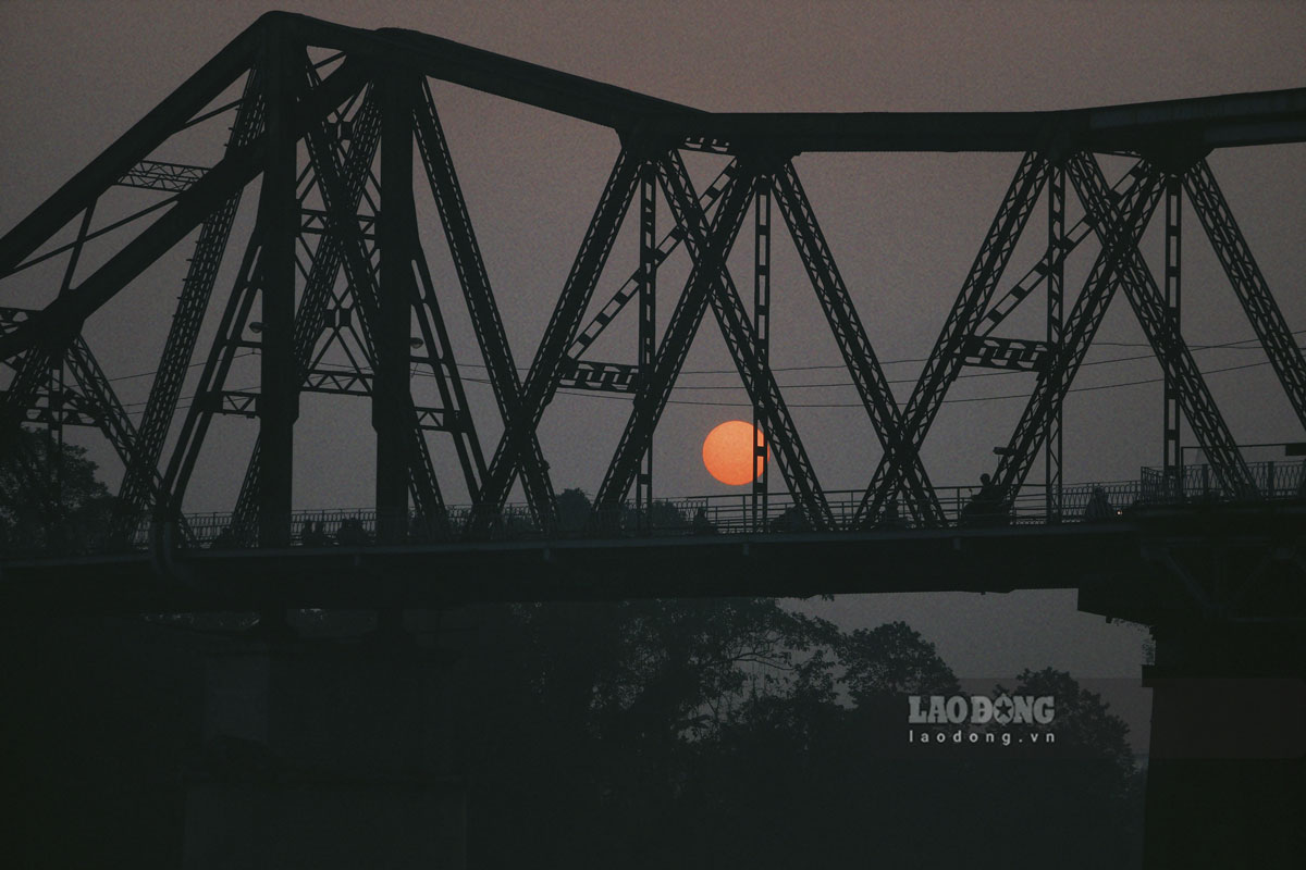 khoảnh khắc bình minh cùng nhịp sống tp ngày mới