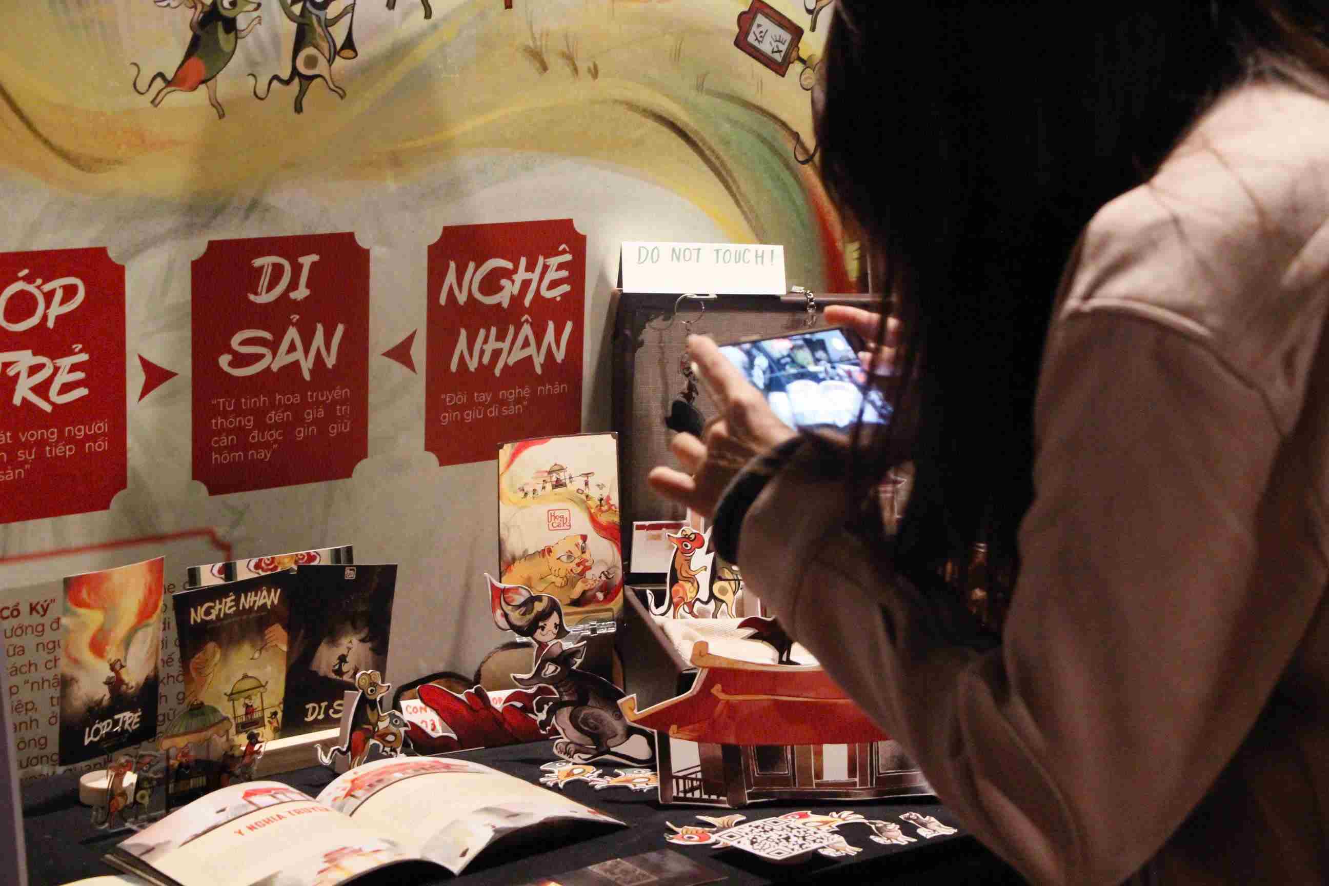 Người trẻ kể câu chuyện tranh Đông Hồ theo cách của thời đại số qua trò chơi Hoạ Cổ Ký. Ảnh: Nhân vật cung cấp.