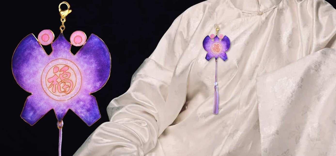 Giới trẻ thích thú với phong cách tạo điểm nhấn riêng trên áo dài. Ảnh: Nhân vật cung cấp.