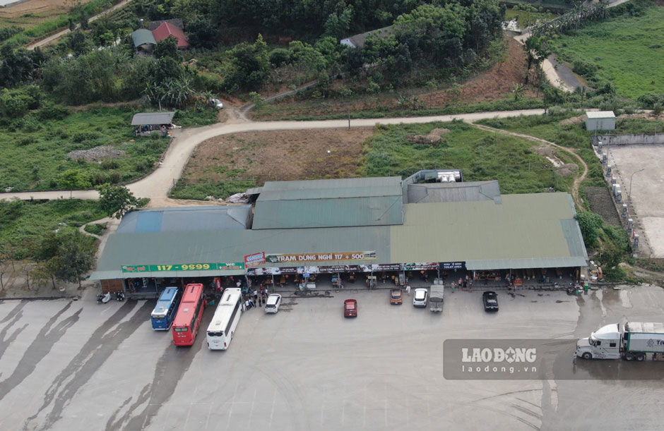 Trạm dừng nghỉ Km117+500 trên cao tốc Nội Bài - Lào Cai. Ảnh: Văn Đức