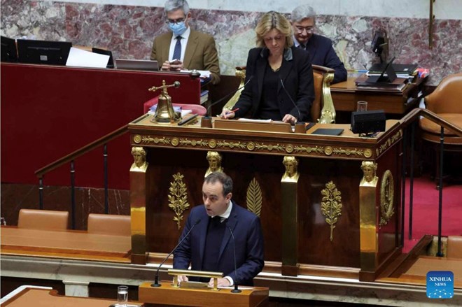 Pháp đưa luật cấm mạng xã hội ra tranh luận ở Quốc hội