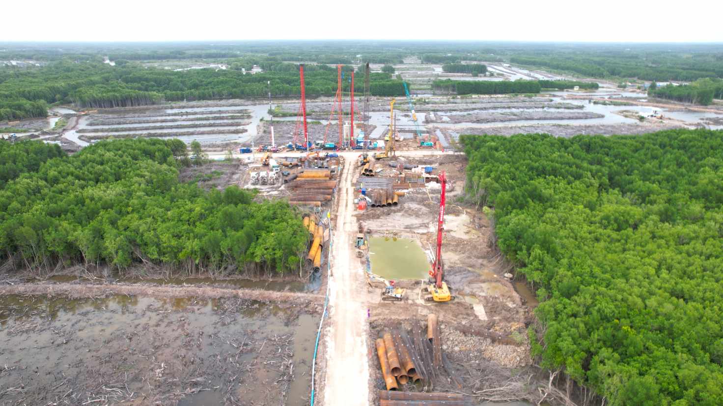 Điểm cuối cao tốc Cà Mau - Đất Mũi tại xã Đất Mũi, Cà Mau. Ảnh: Nhật Hồ.