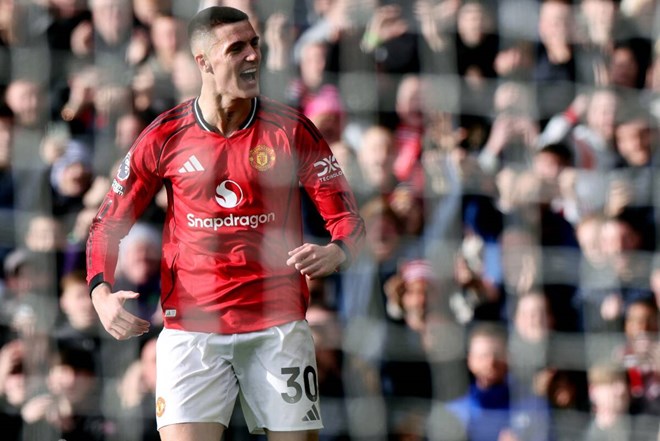 Benjamin Sesko là biểu tượng cho sự hồi sinh của Man United