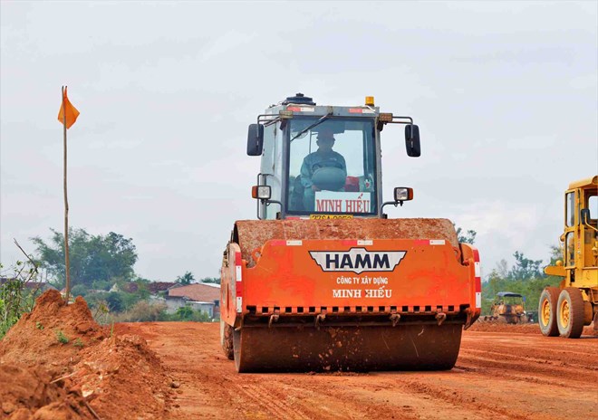 Cao tốc Quy Nhơn - Pleiku gỡ điểm nghẽn, điều chỉnh hướng tuyến