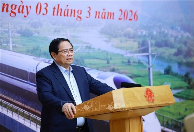 Thủ tướng Phạm Minh Chính chủ trì phiên họp thứ 7 của Ban Chỉ đạo các công trình trọng điểm, dự án quan trọng quốc gia lĩnh vực đường sắt. Ảnh: Dương Giang/TTXVN