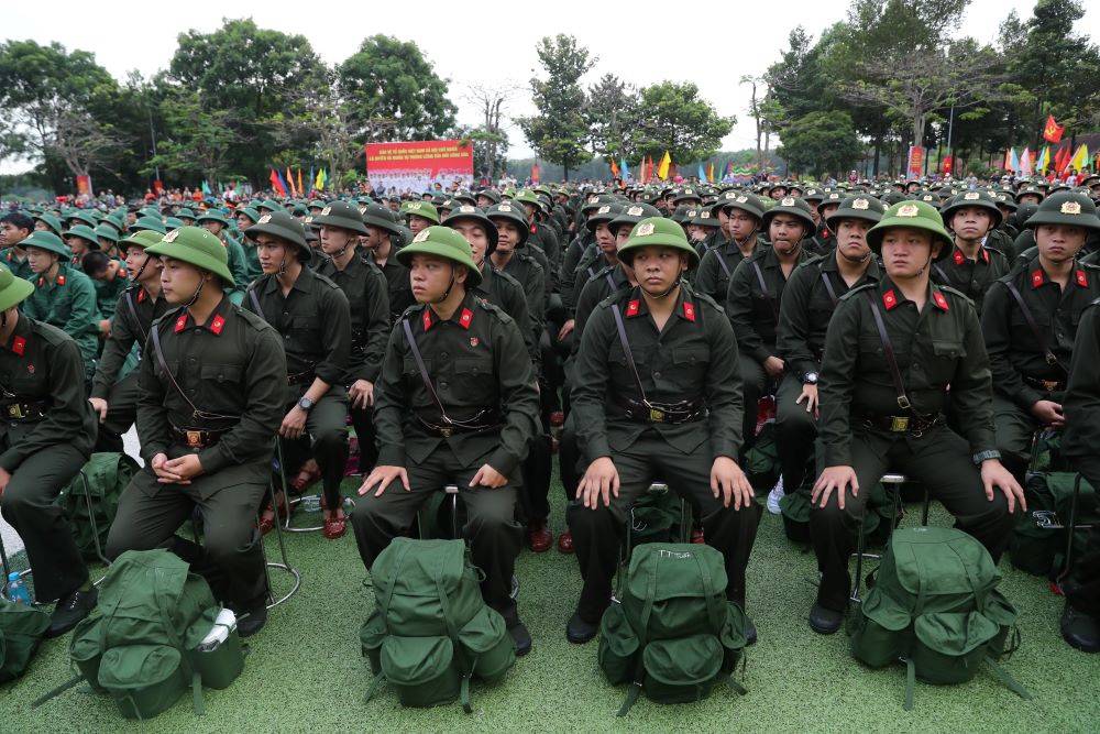 Quang cảnh buổi lễ giao nhận quân. Ảnh: Anh Tú