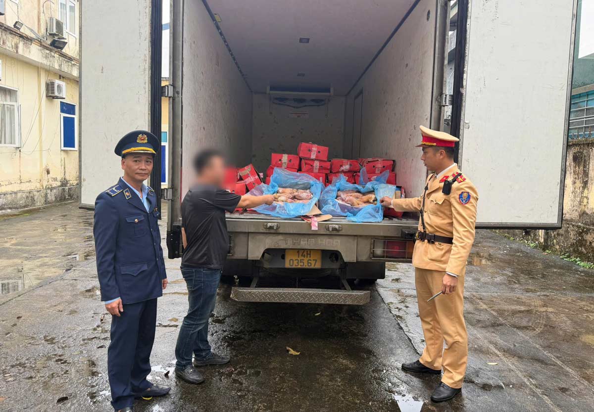 Số tang vật bị phát hiện và thu giữ. Ảnh: Công an Quảng Ninh