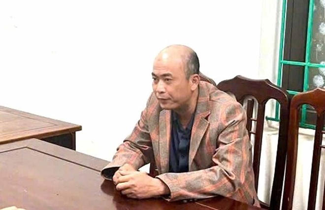 Tạm giữ đối tượng lừa đảo chiếm đoạt tiền cọc mua container qua mạng