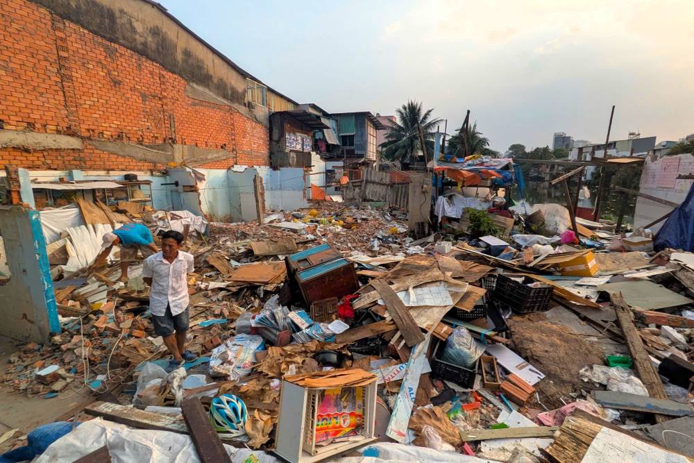 Các hộ dân gói XL1 đã bắt đầu tháo dỡ nhà cửa bàn giao mặt bằng. Ảnh: Thái Bảo