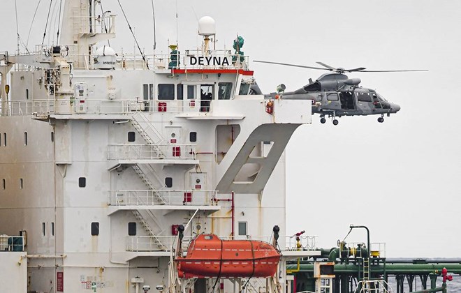 Nga phản ứng mạnh vụ Pháp bắt tàu chở dầu không có thủy thủ Nga