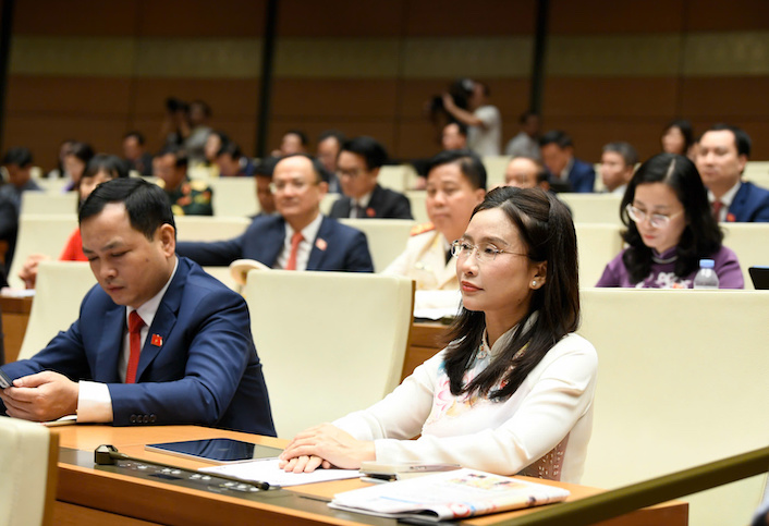 Kết thúc bầu cử đại biểu Quốc hội khóa XVI, toàn quốc có 500 đại biểu, trong đó, có 150 đại biểu nữ, chiếm 30% tổng số đại biểu Quốc hội. Ảnh: Như Ý