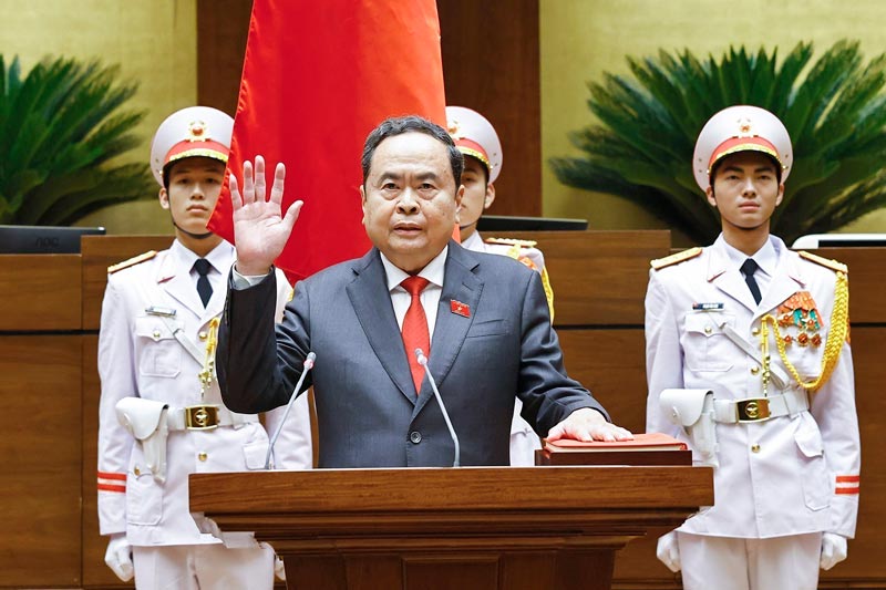 Ủy viên Bộ Chính trị, Chủ tịch Quốc hội khóa XVI Trần Thanh Mẫn tuyên thệ nhậm chức. Ảnh: TTXVN