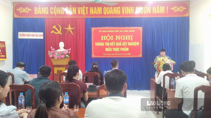 Hội nghị thông tin kết quả xét nghiệm mẫu thực phẩm. Ảnh: Việt Bắc