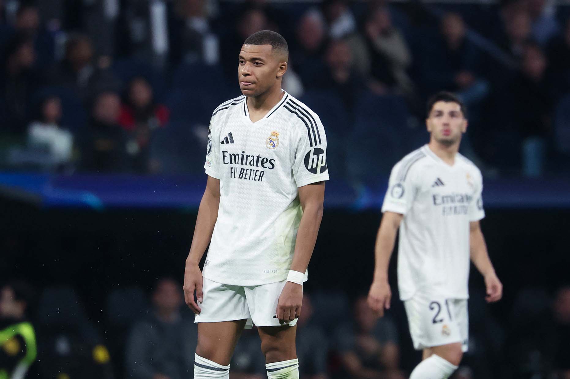 Một mùa giải nữa, Real Madrid lại trắng tay, trùng hợp lại là 2 mùa giải Mbappe thi đấu cho Los Blancos. Ảnh: AFP