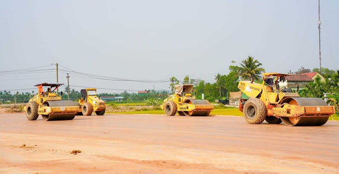 Dự án giao thông 3.500 tỉ đồng ở Quảng Ngãi vướng mặt bằng